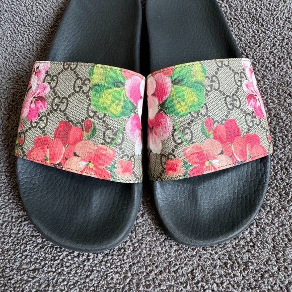 Floral Gucci Slides (authentic) - Picture 3 of 5